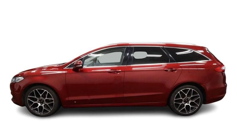 Used Ford Mondeo Titanium 150 HP (110 kW) 2016 Red Estate