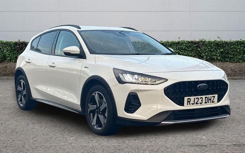 Used Ford Focus Active 155 HP (114 kW) 2023 White Hatchback