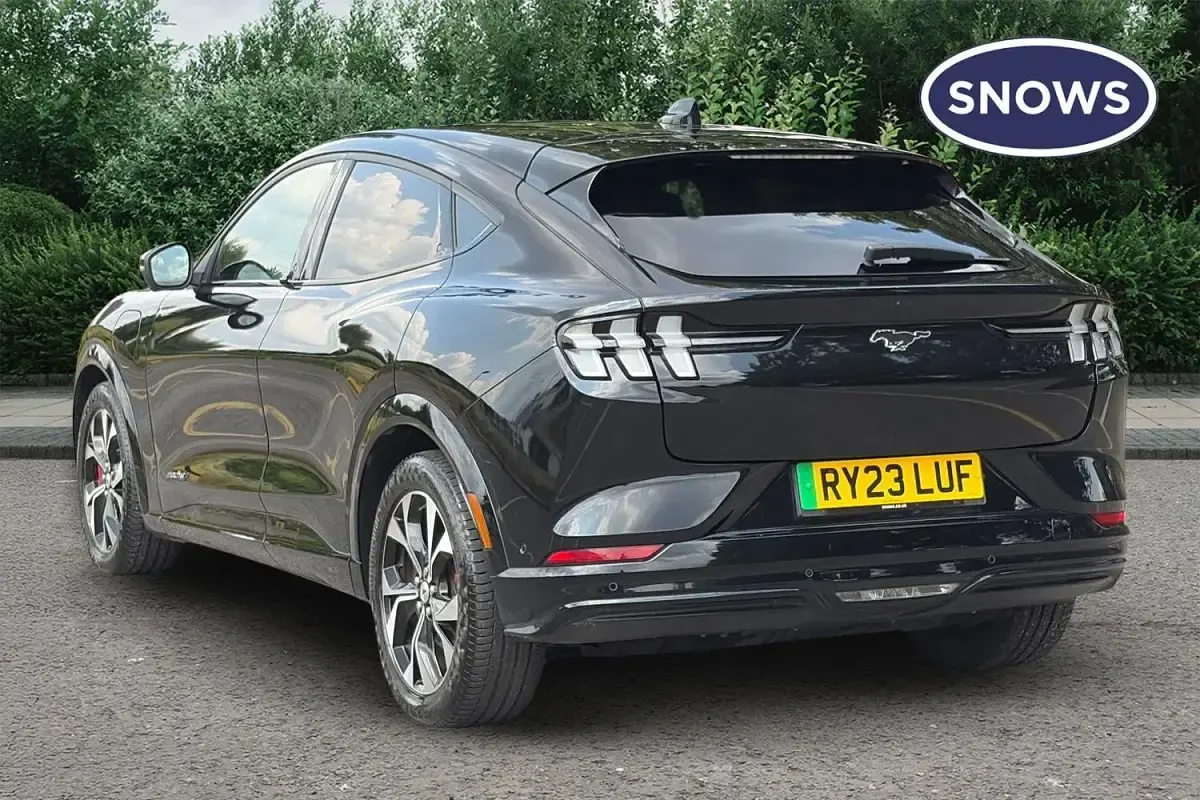 Used Ford Mustang Mach-E Extended Range 216 kW (294 HP) 2023 Black SUV