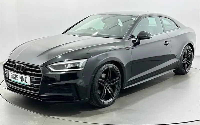 Używany Audi A5 S-Line 150 KM (110 kW) 2019 Czarny Coupe