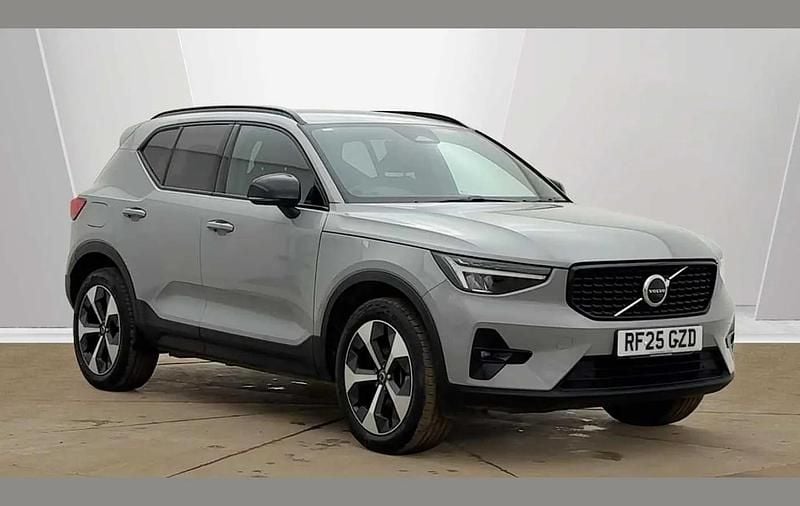 Used Volvo XC40 Plus 197 HP (144 kW) 2025 Vapour grey SUV