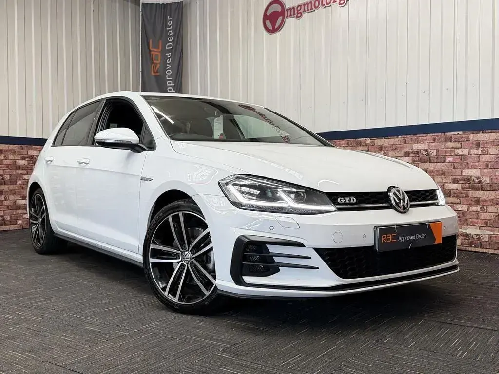 Used VW Golf VII GTD 184 HP (135 kW) 2017 White Hatchback