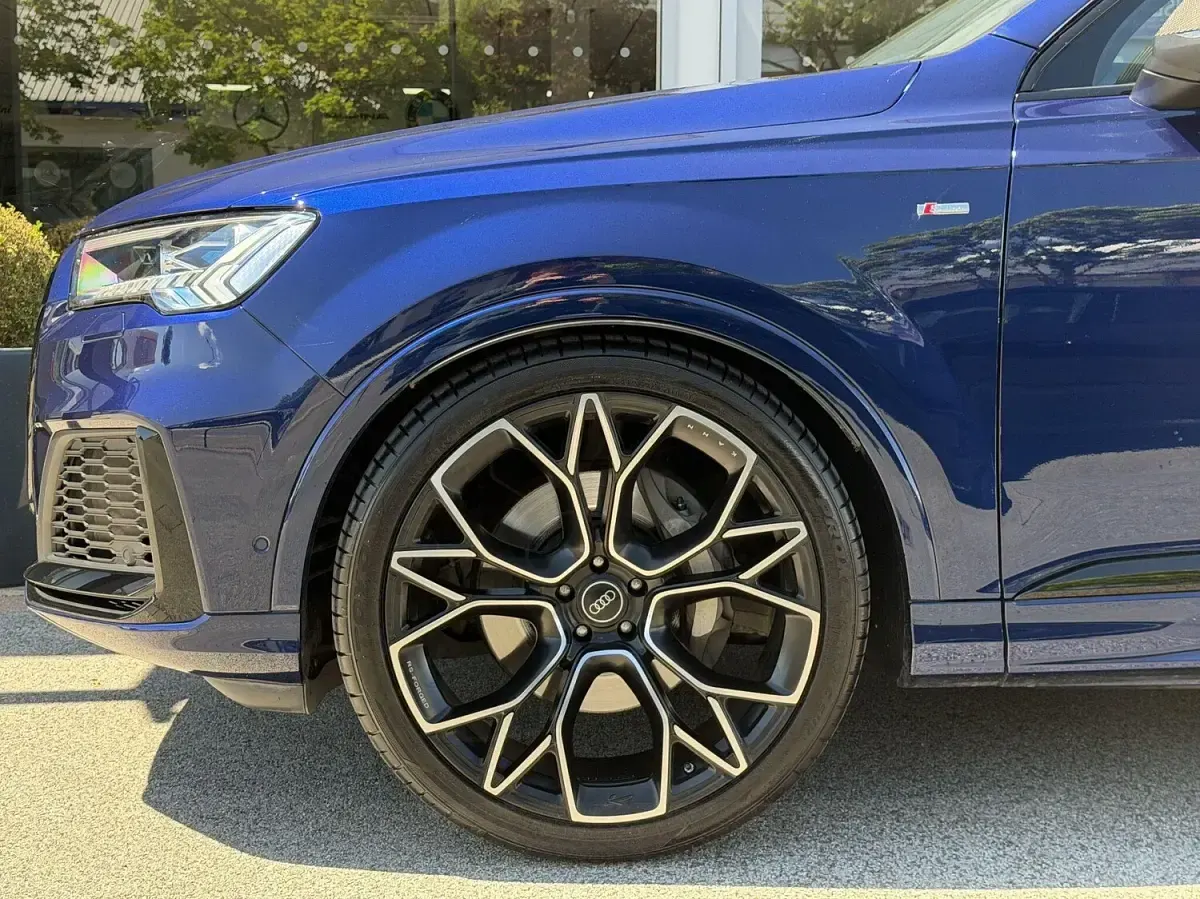 Used Audi Q7 Sport 340 HP (250 kW) 2023 Blue SUV