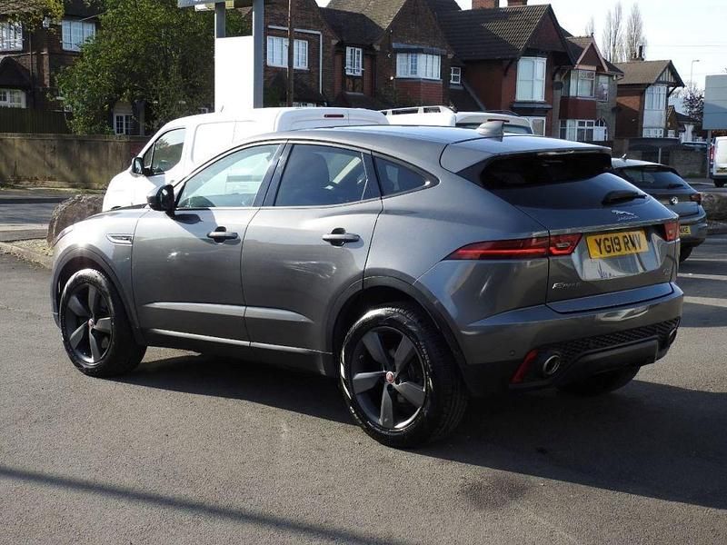 Usado Jaguar E-Pace SE 2019 Cinzento SUV