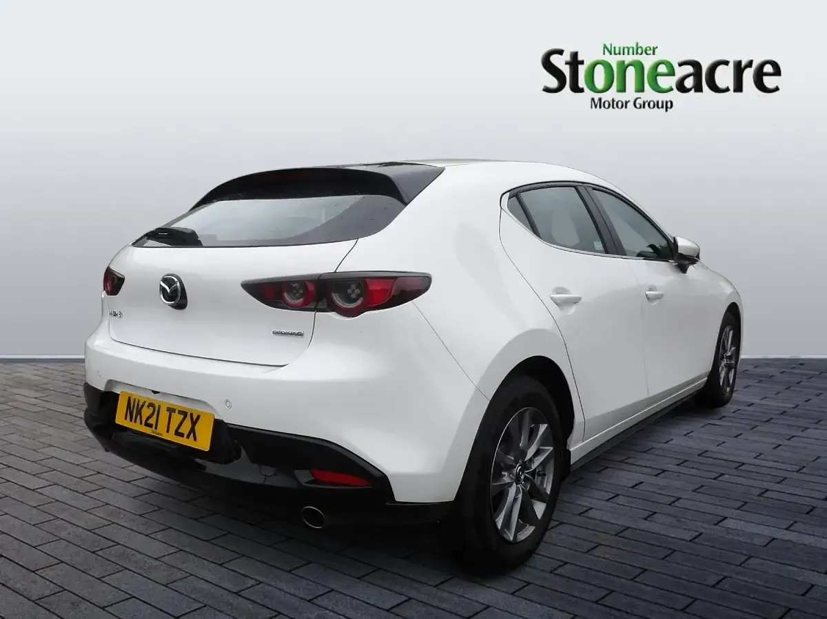 Used Mazda 3 2021 White Hatchback