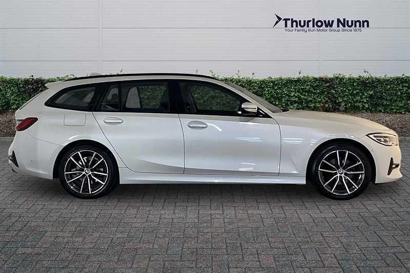 Used BMW 320 Sport Line 184 HP (135 kW) 2020 White Estate