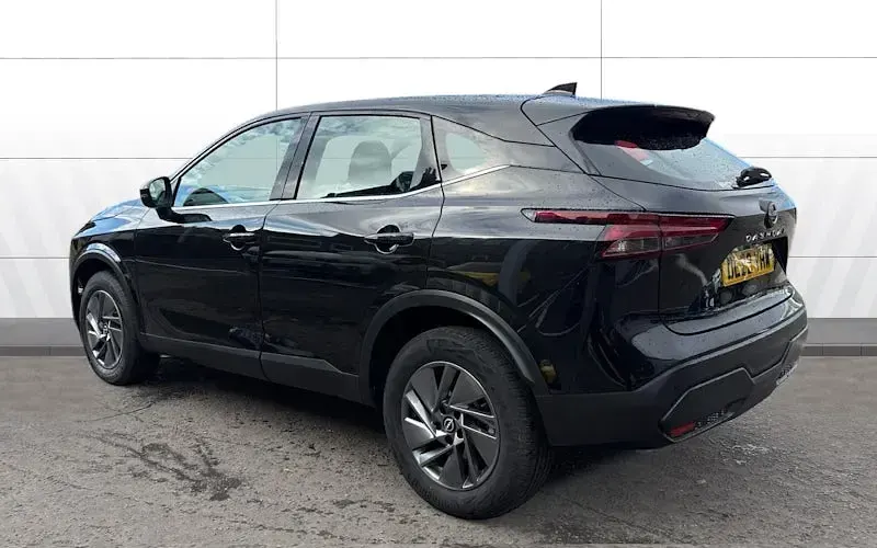 Used Nissan Qashqai Acenta Premium 158 HP (116 kW) 2022 Black SUV