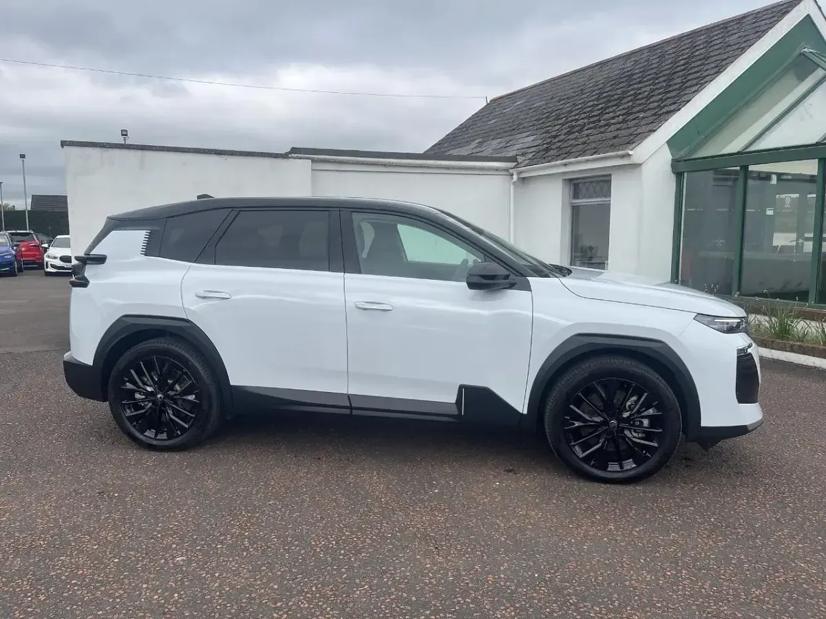 Used Citroën C5 Aircross 156 kW (213 HP) 2025 White SUV