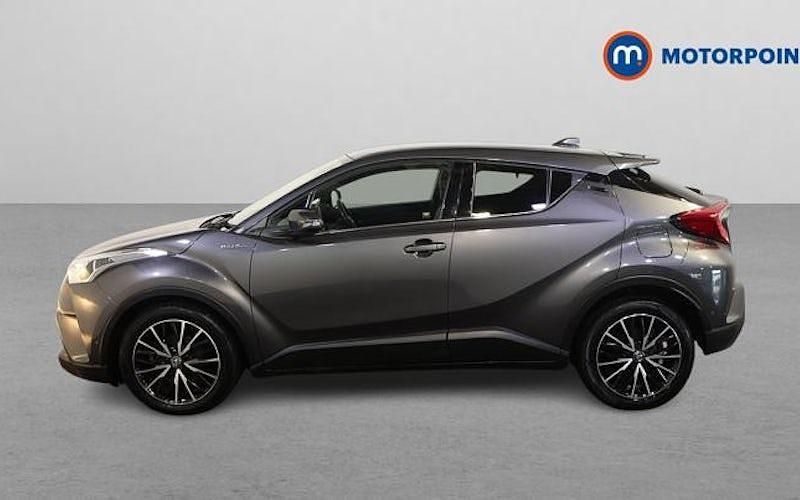 Used Toyota C-HR 122 HP (89 kW) 2018 Grey SUV