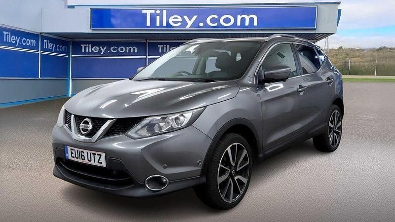 Used Nissan Qashqai Tekna 115 HP (84 kW) 2016 Grey SUV