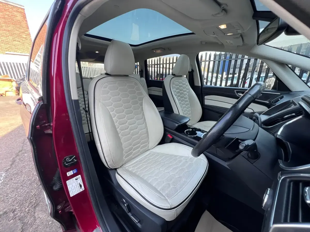 Used Ford S-MAX S 2018 Red MPV