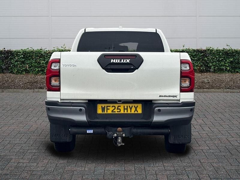 Used Toyota HiLux 2025 White Pickup