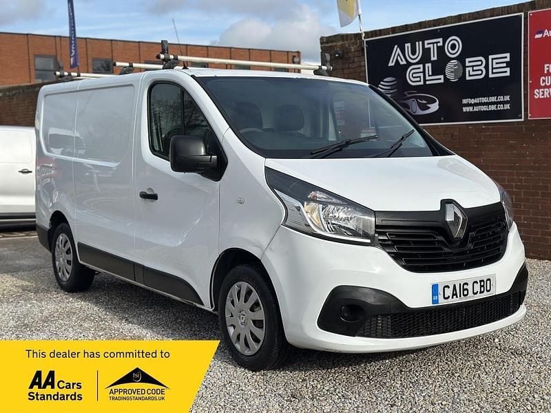 Used Renault Trafic Business 2016 White MPV