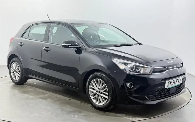 Begagnad Kia Rio 84 HK (61 kW) 2021 Halvkombi