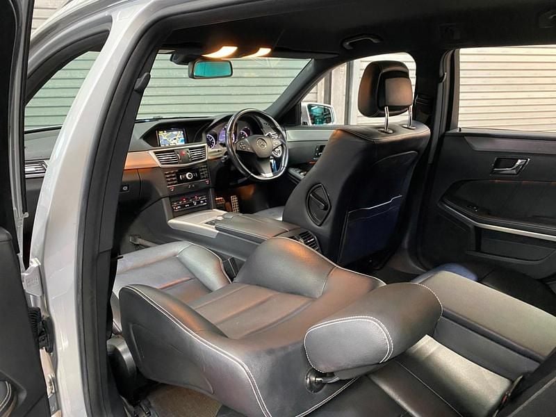 Used Mercedes E350 265 HP (194 kW) 2011 Silver Estate