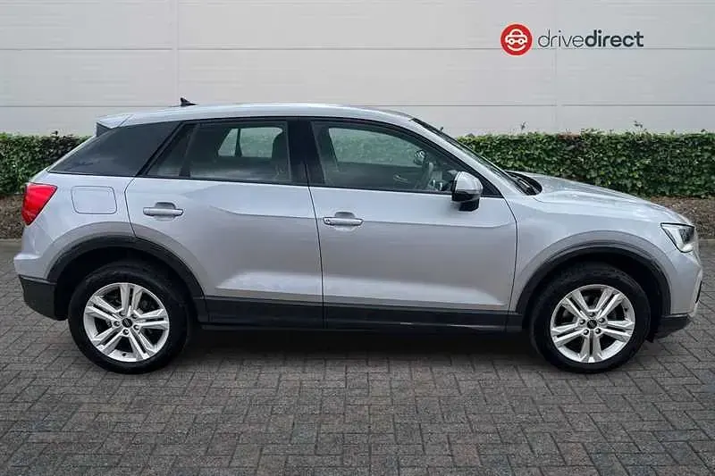 Used Audi Q2 Sport 150 HP (110 kW) 2024 Silver SUV
