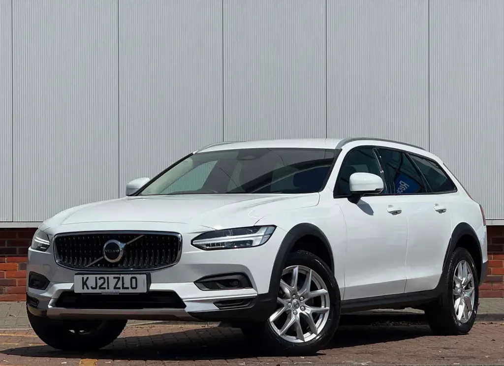 Used Volvo V90 CC 2021 White Estate