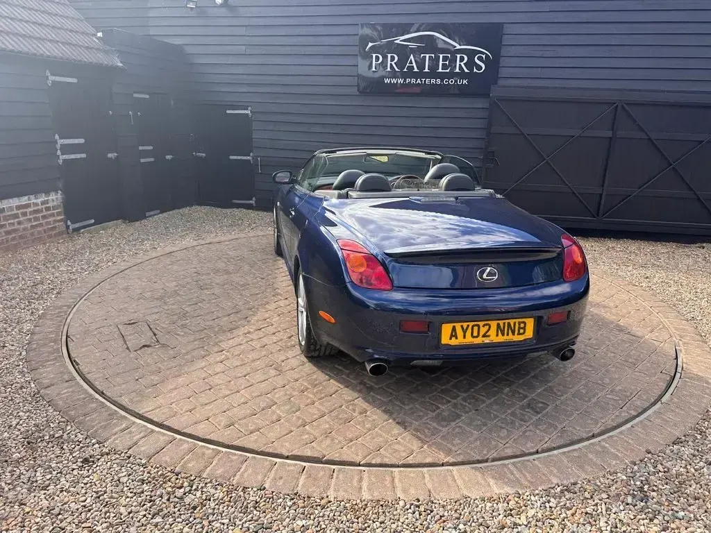 Used Lexus SC430 282 HP (207 kW) 2002 Blue Cabriolet