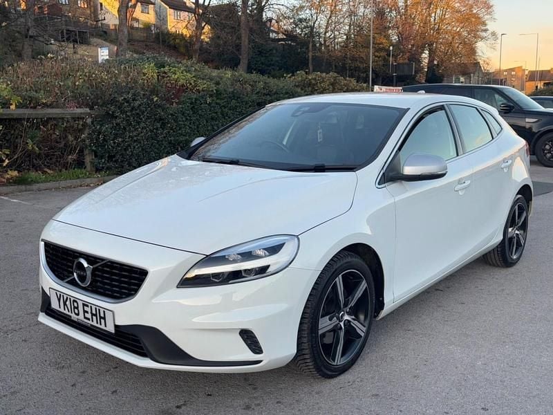 White Used 2018 Volvo V40 R-Design Hatchback | £10,995 (Fair price) - Image 1/4