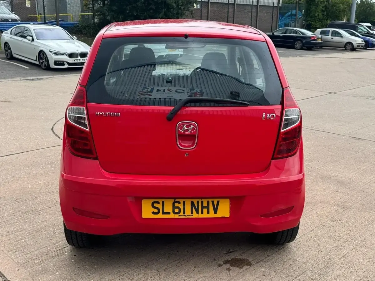 Used Hyundai i10 Active 86 HP (63 kW) 2011 Red Hatchback