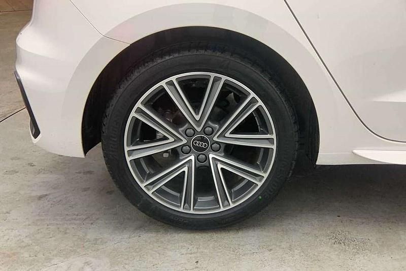 Begagnad Audi A1 S-Line 2025 Vit SUV