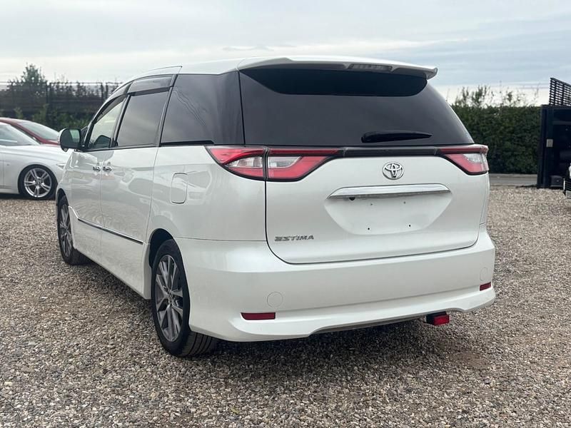 Usado Toyota Estima Limited 2019 Blanco Monovolumen