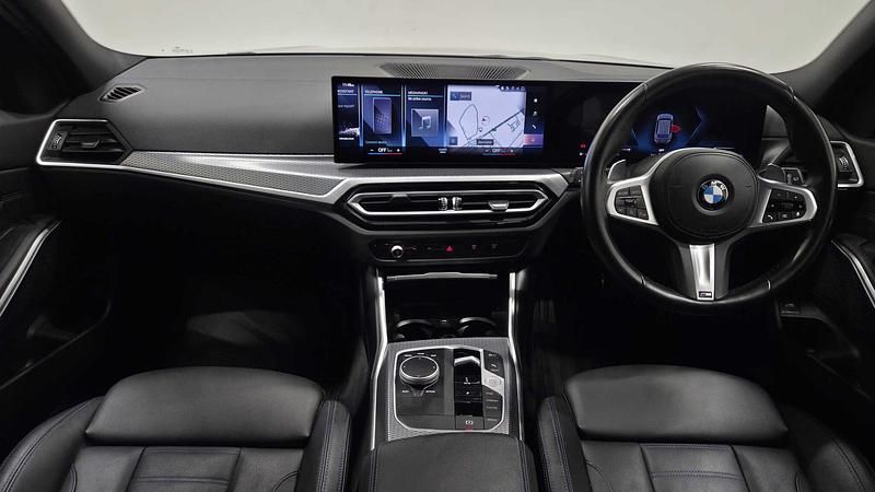Usado BMW 320 M Sport 192 HP (141 kW) 2023 Cinzento Carrinha