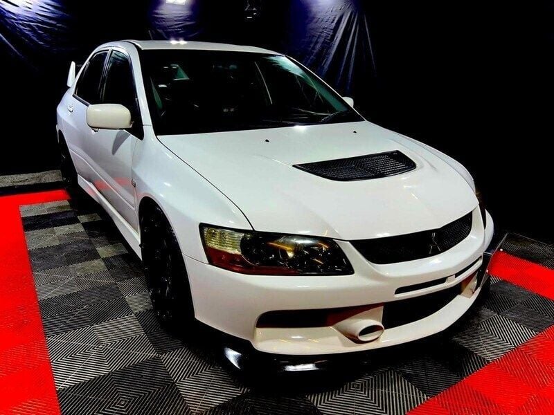 White Used 2005 Mitsubishi Lancer Sedan | £29,995 - Image 1/4