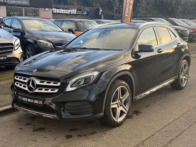 Used Mercedes GLA200 AMG Line Premium 156 HP (114 kW) 2018 Black SUV