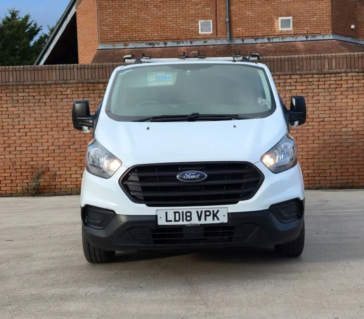 Usado Ford Transit Custom 105 HP (77 kW) 2018 Branco Van