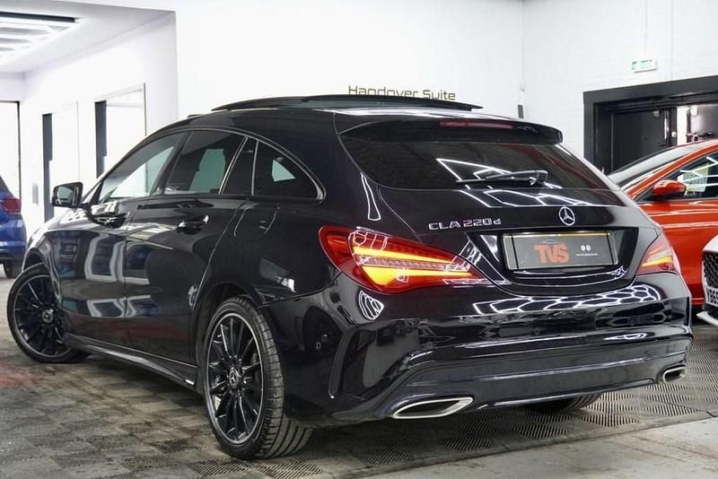 Used Mercedes CLA220 Shooting Brake AMG line 177 HP (130 kW) 2018 Black Estate