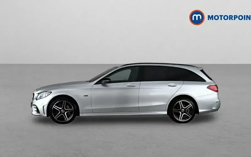 Used Mercedes C300 AMG line 320 HP (235 kW) 2021 Estate
