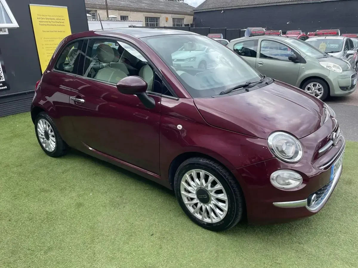 Used Fiat 500 Lounge 69 HP (50 kW) 2015 Red Hatchback