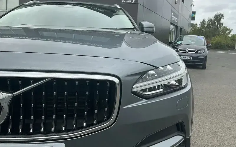 Used Volvo V90 CC Plus 190 HP (139 kW) 2020 Grey Estate