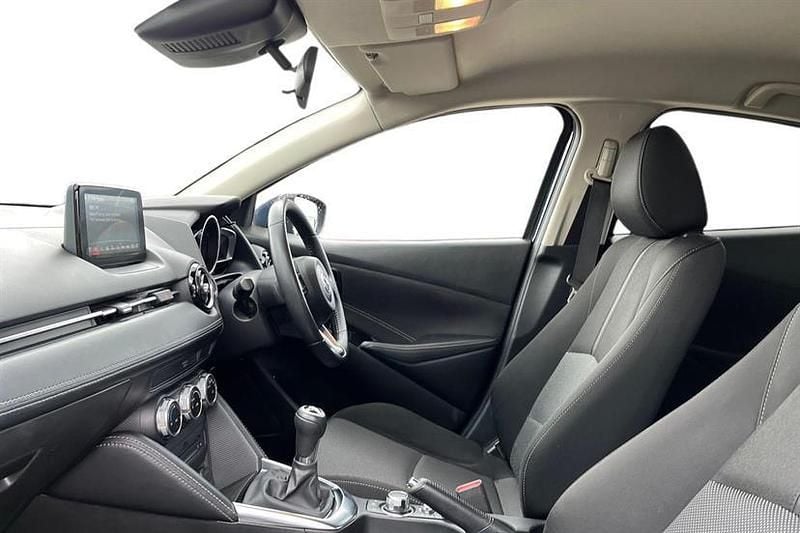 Gebraucht Mazda 2 Inclusive 90 PS (66 kW) 2019 Blau Kleinwagen
