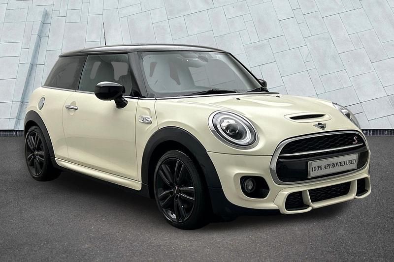 Used Mini Cooper S Hatch 192 HP (141 kW) 2020 White Hatchback