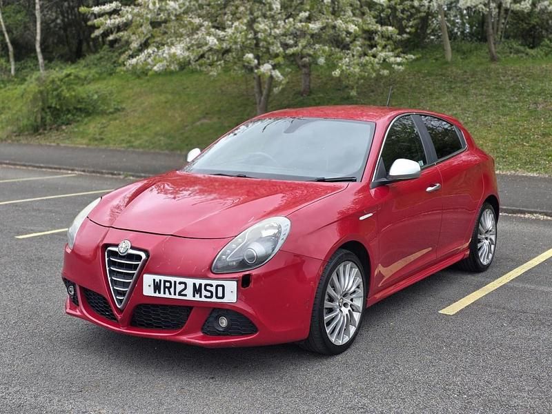 Used Alfa Romeo Giulietta Veloce 140 HP (102 kW) 2012 Red Hatchback