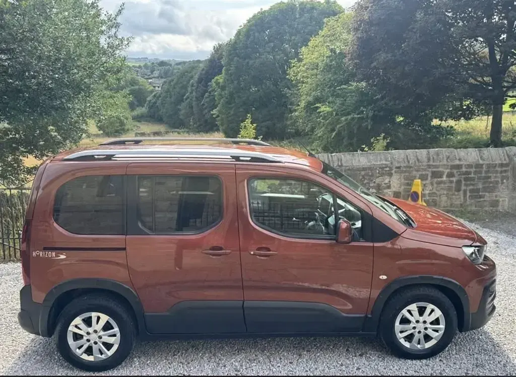 Used Peugeot Rifter Allure 2021 Bronze MPV