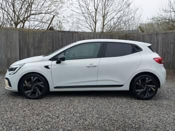 Gebraucht Renault Clio V Engineered 145 PS (106 kW) 2023 Weiß Kleinwagen