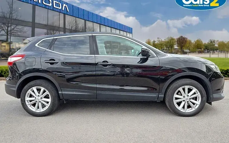 Used Nissan Qashqai Acenta Premium 110 HP (80 kW) 2014 Black SUV