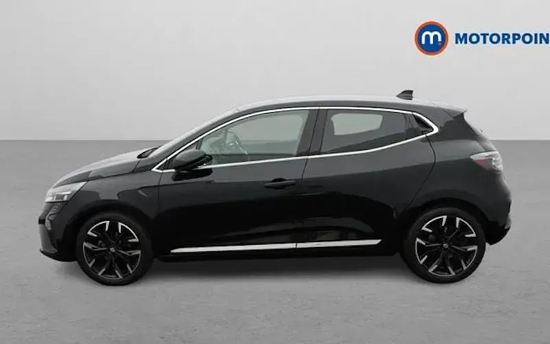 Used Renault Clio Techno 90 HP (66 kW) 2025 Hatchback