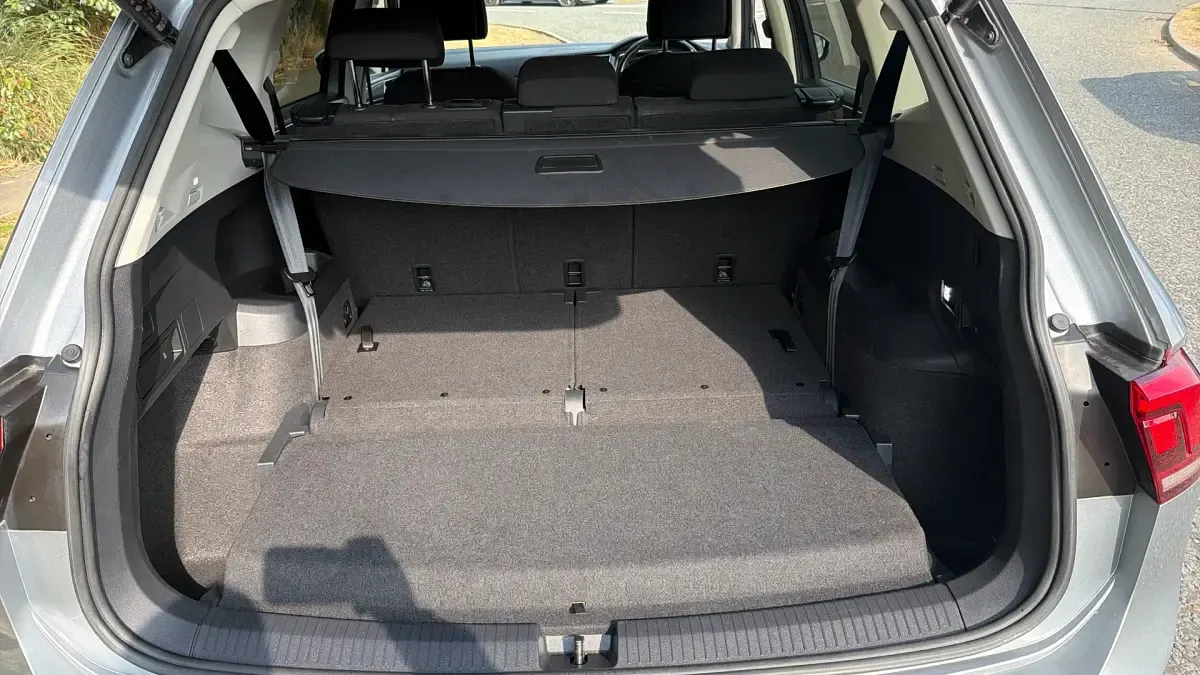 Used VW Tiguan Allspace Life 150 HP (110 kW) 2023 Silver SUV