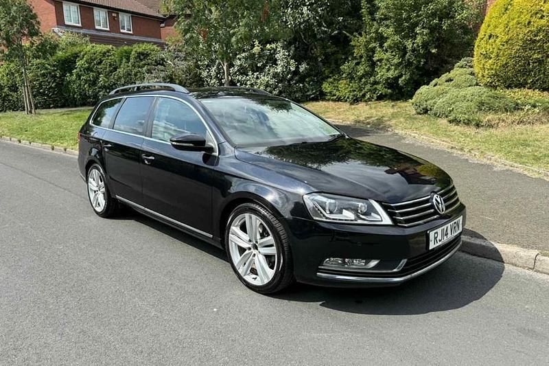 Black Used 2014 VW Passat Executive Estate | £6,495 (Fair price) - Image 1/1