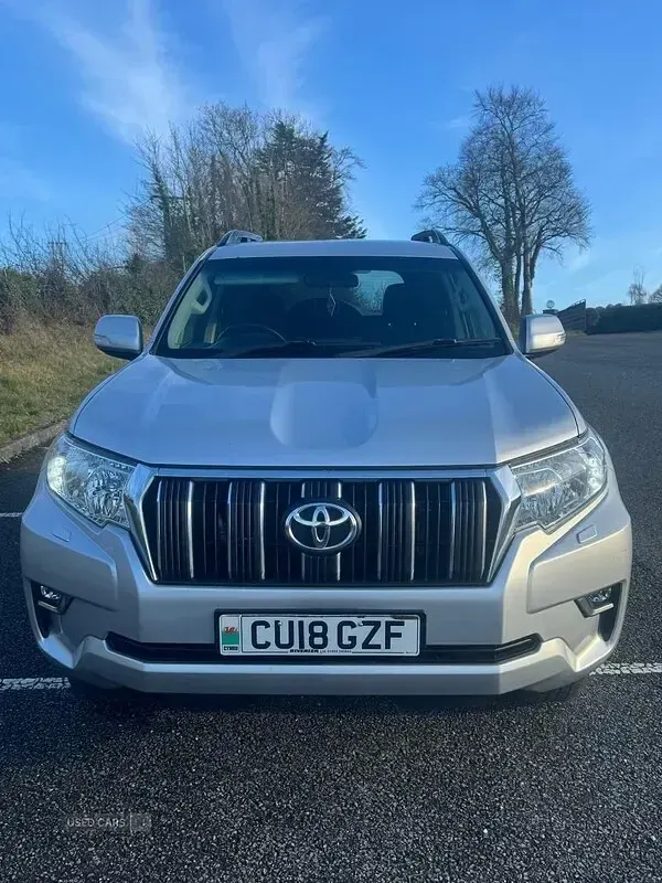 Used Toyota Land Cruiser 177 HP (130 kW) 2018 Silver Hatchback