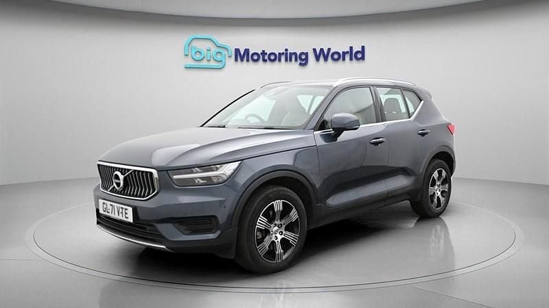 Used Volvo XC40 Inscription 197 HP (144 kW) 2022 Blue SUV