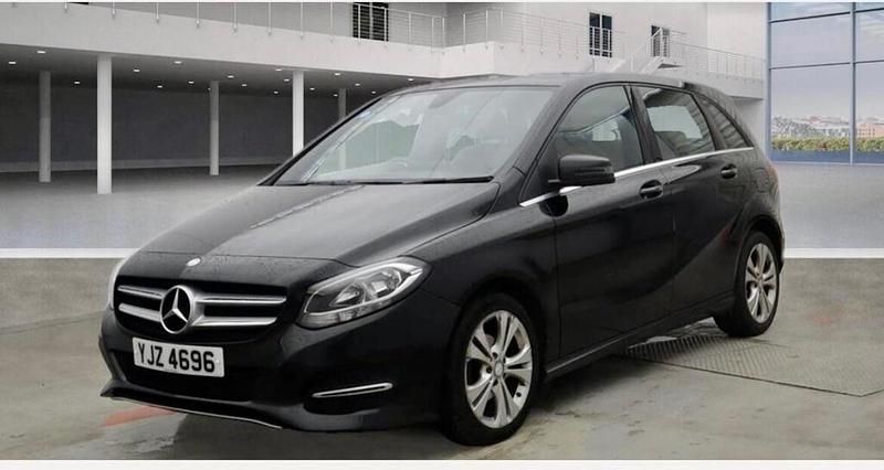 Used Mercedes B180 2016 Black MPV