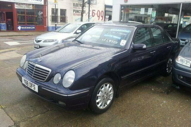 Used Mercedes E200 Classic 2001 Sedan