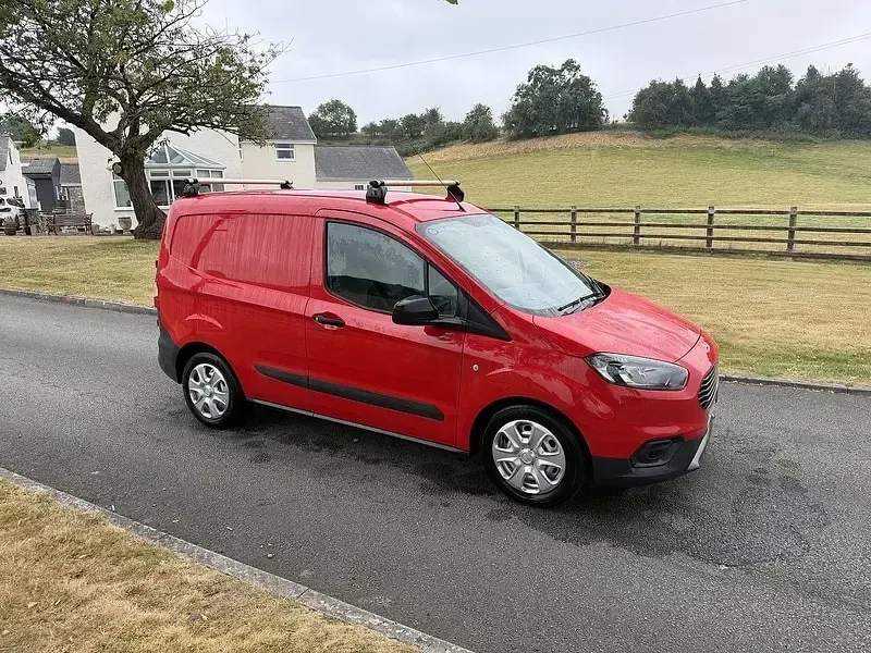 Used Ford Transit 75 HP (55 kW) 2021 Race red Van