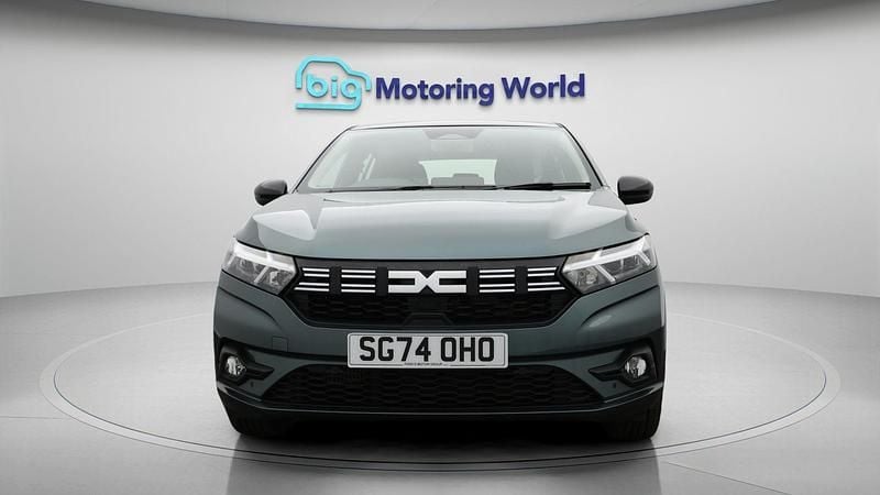 Used Dacia Sandero Journey 91 HP (66 kW) 2024 Green Hatchback