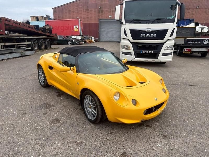 Used Lotus Elise 1999 Yellow Cabriolet